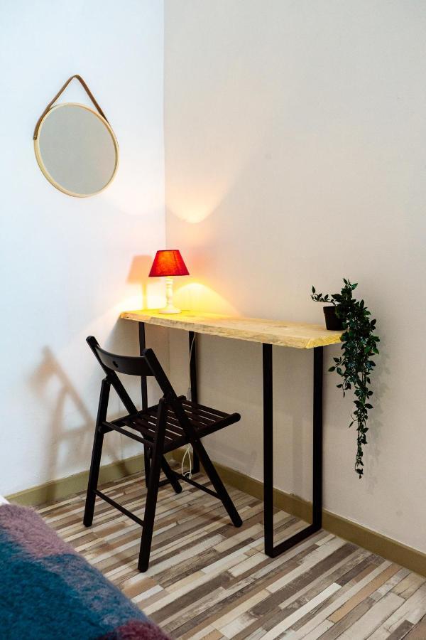 Centrico Alojamiento En Toledo By Bebalmy Apartment Exterior foto